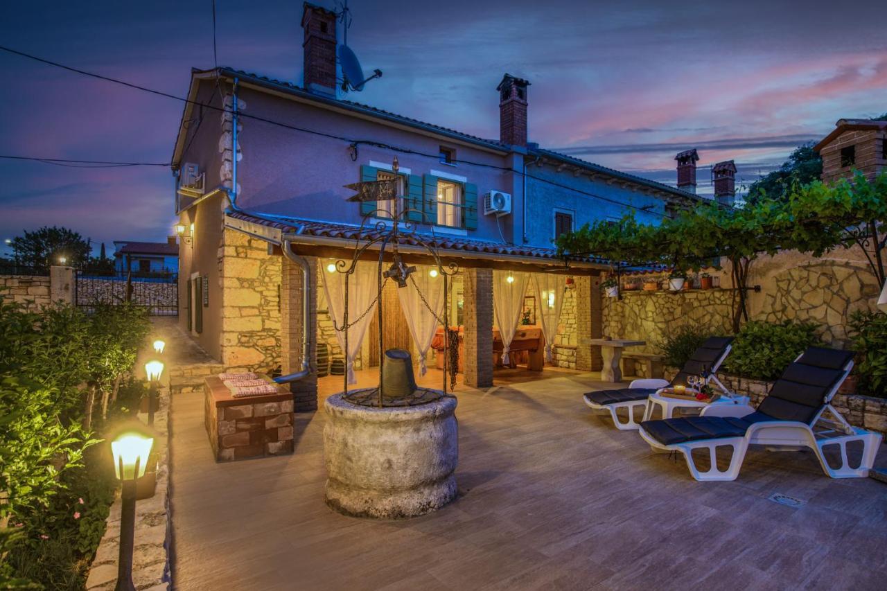 Rustic Istrian House Varesco Крница Екстер'єр фото