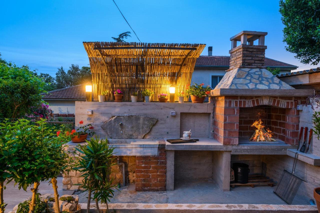 Rustic Istrian House Varesco Крница Екстер'єр фото