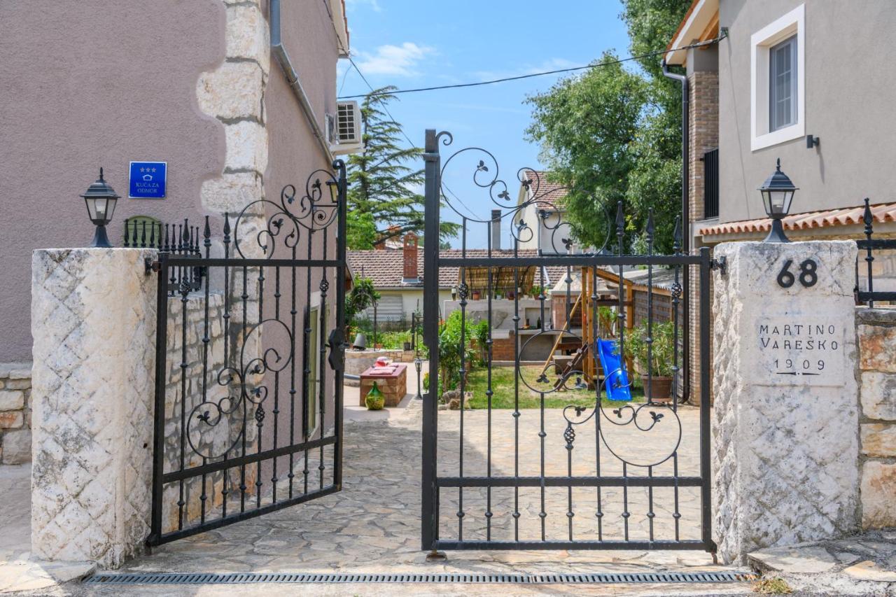 Rustic Istrian House Varesco Крница Екстер'єр фото