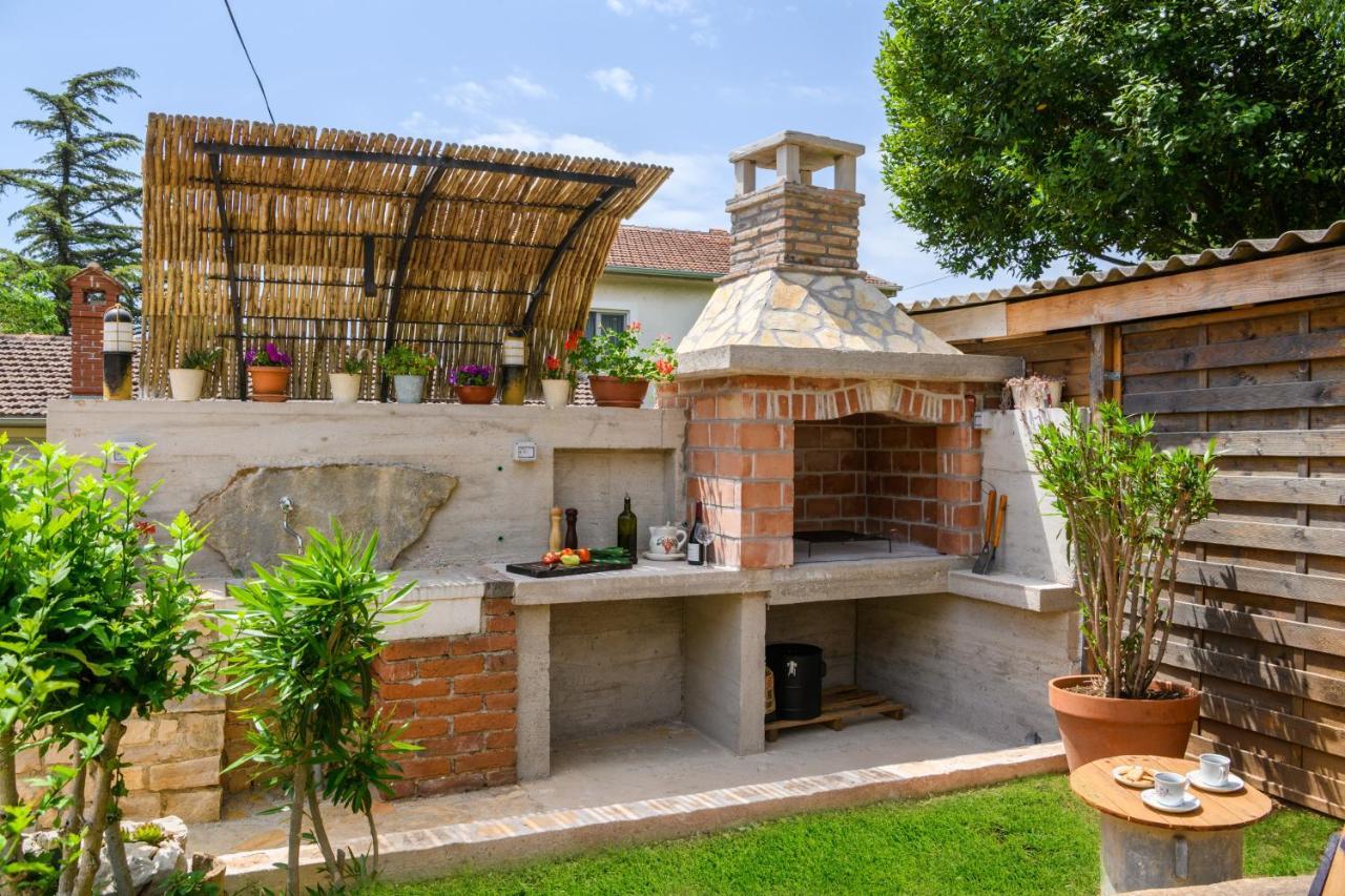 Rustic Istrian House Varesco Крница Екстер'єр фото
