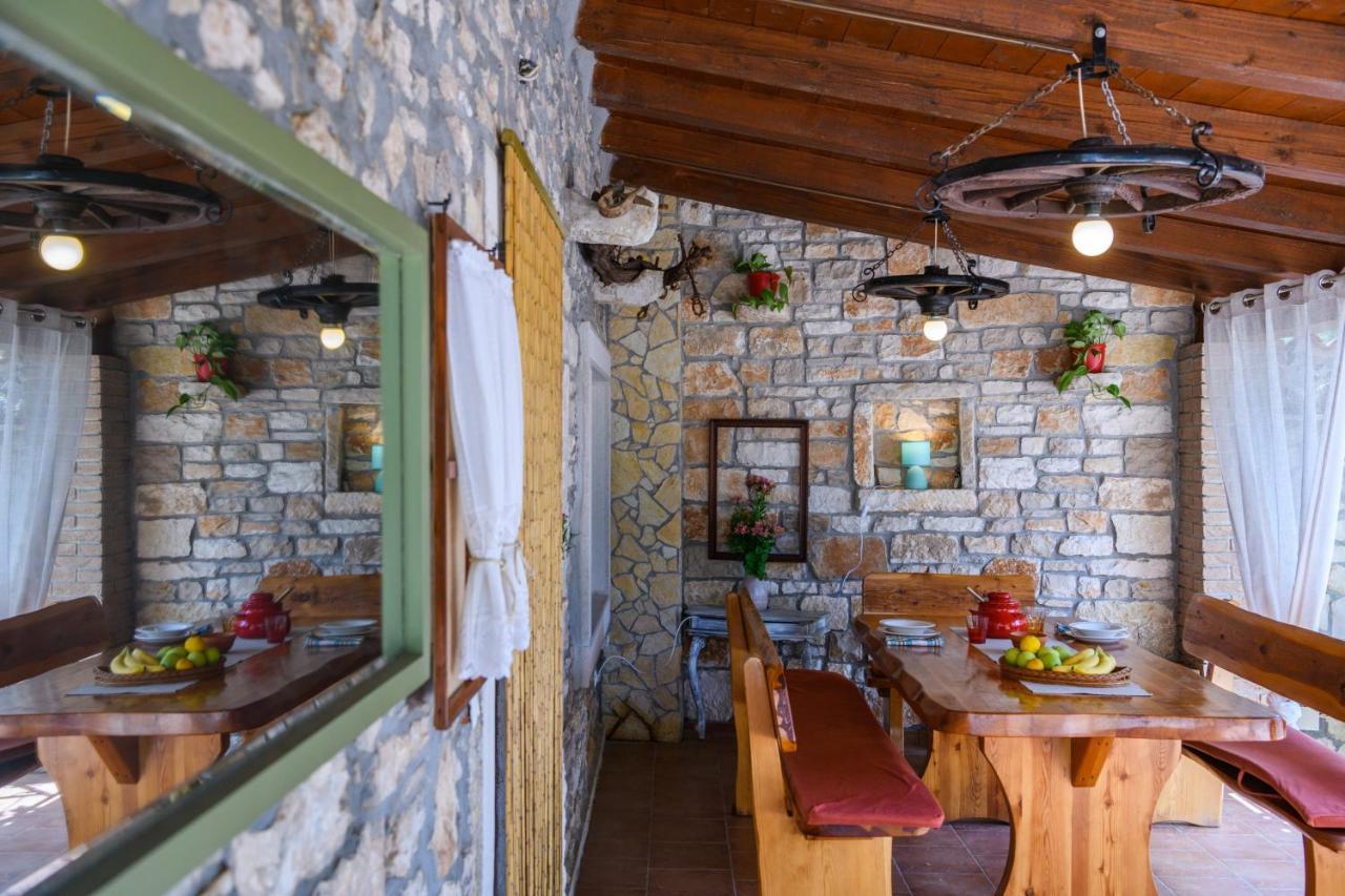 Rustic Istrian House Varesco Крница Екстер'єр фото