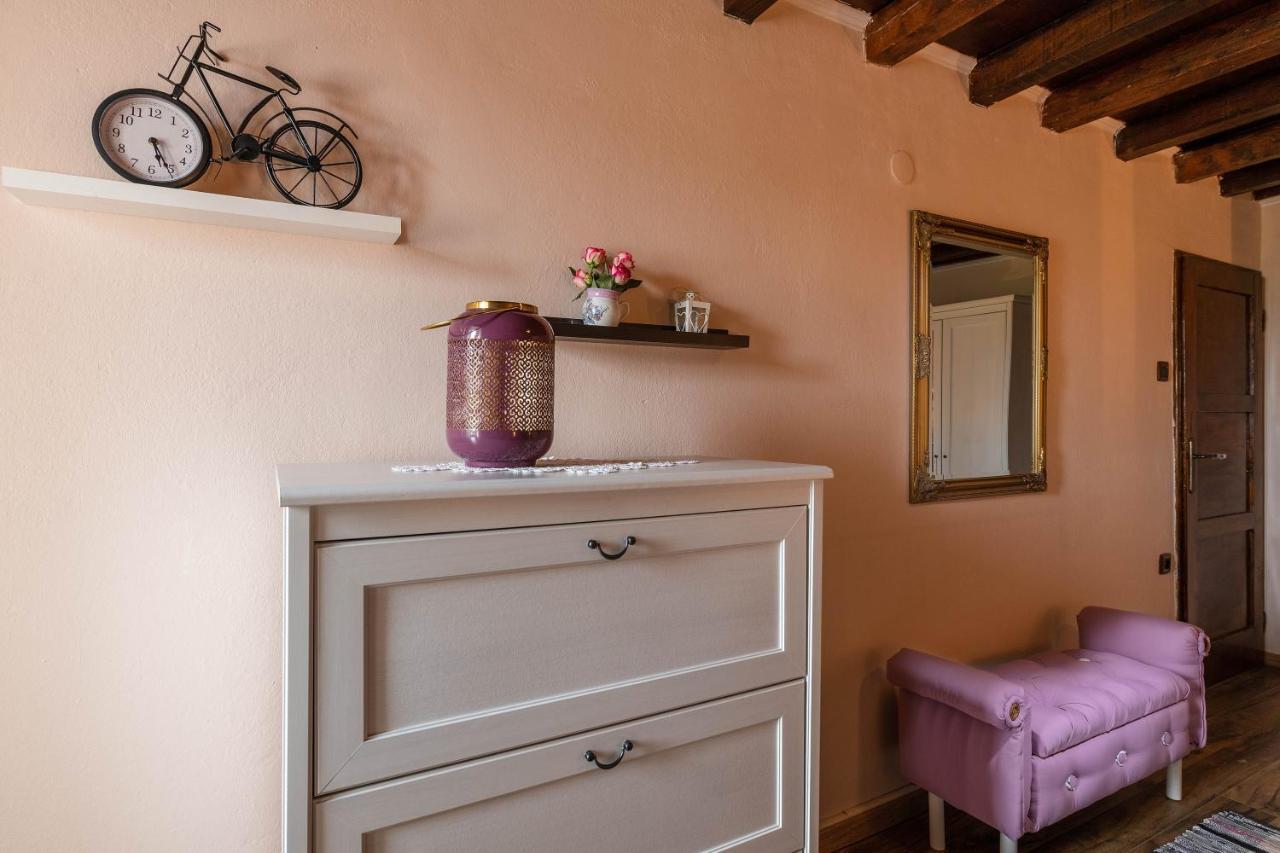 Rustic Istrian House Varesco Крница Екстер'єр фото